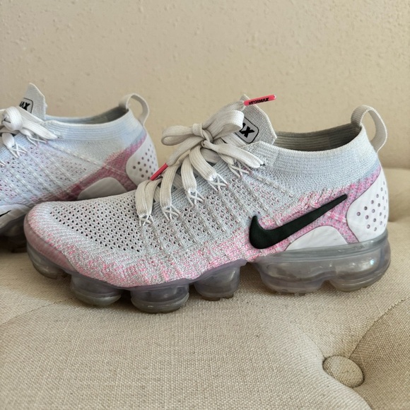 Nike Air Vapormax Flyknit 2 Hydrogen Pink White 7.5 - Picture 2 of 8
